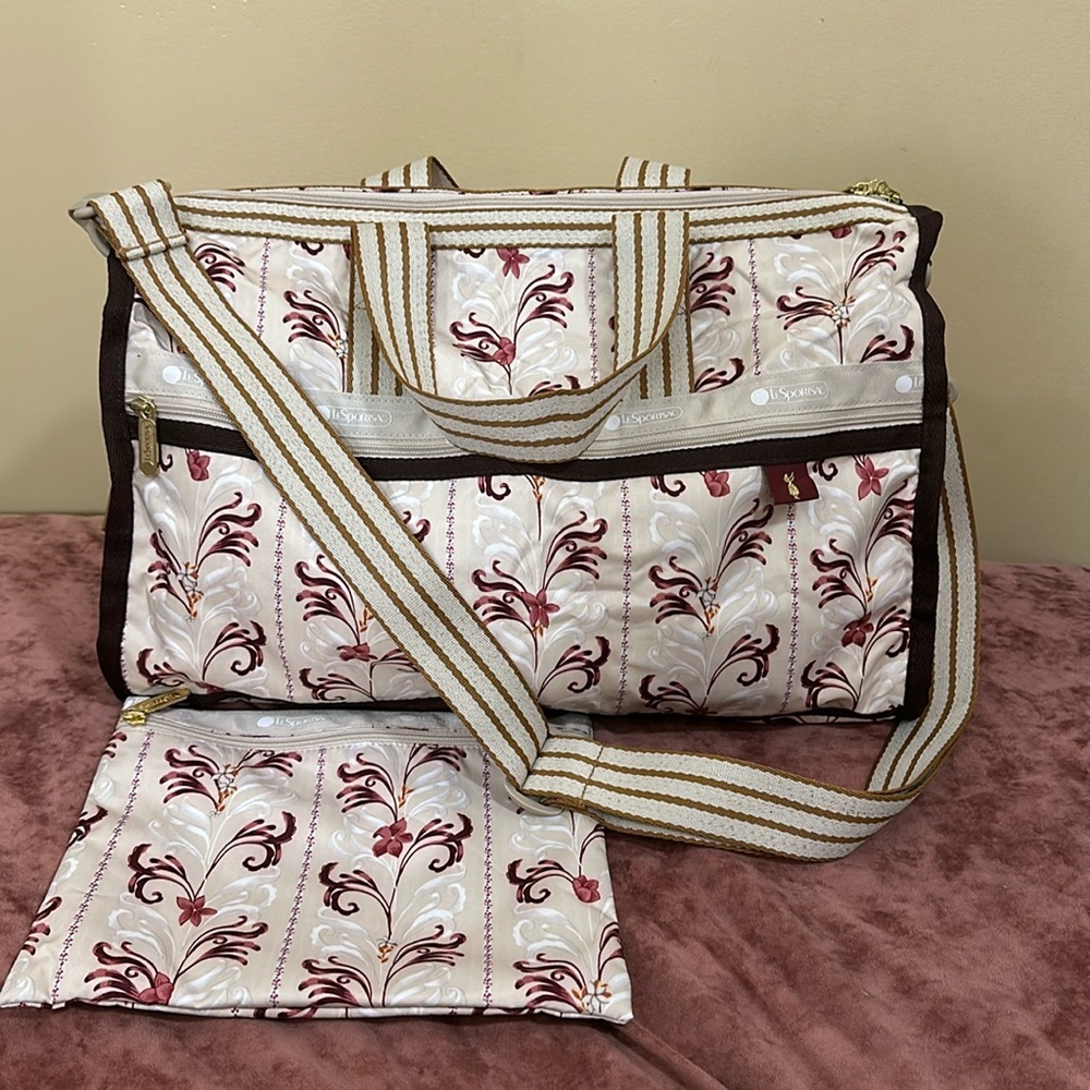 LeSportsac Kazama Yumie medium weekender